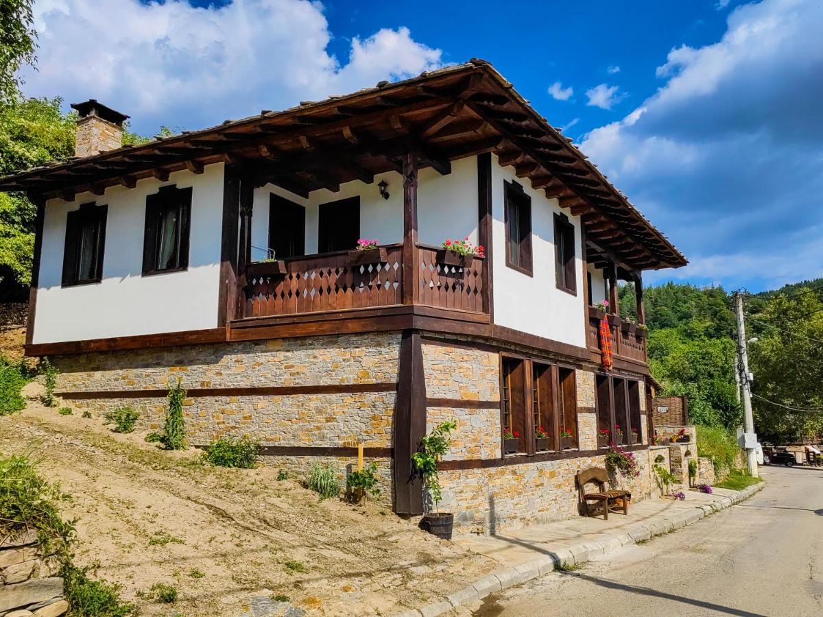 Rimovata Kashta Ferienhaus *