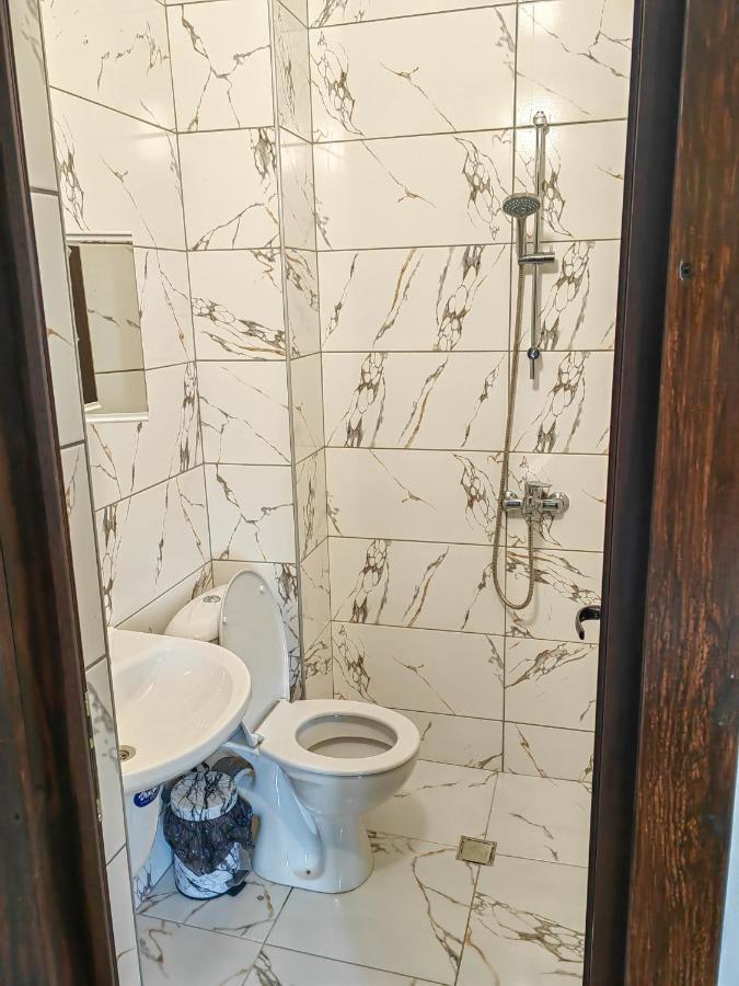 Rimovata Kashta * Leshten